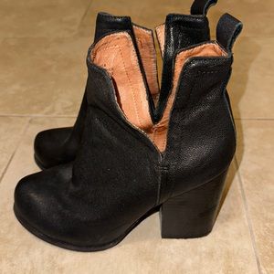 Jeffrey Campbell Heeled Booties Size 8